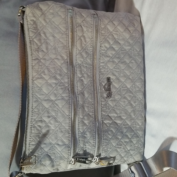 KIPLINGER GREY CROSSBODY BAG STITCHING IN FRONT - Picture 3 of 8